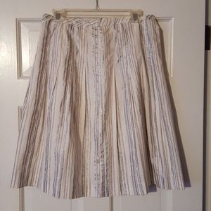 LOFT skirt Silver & Beige stripes -size 6 Petite